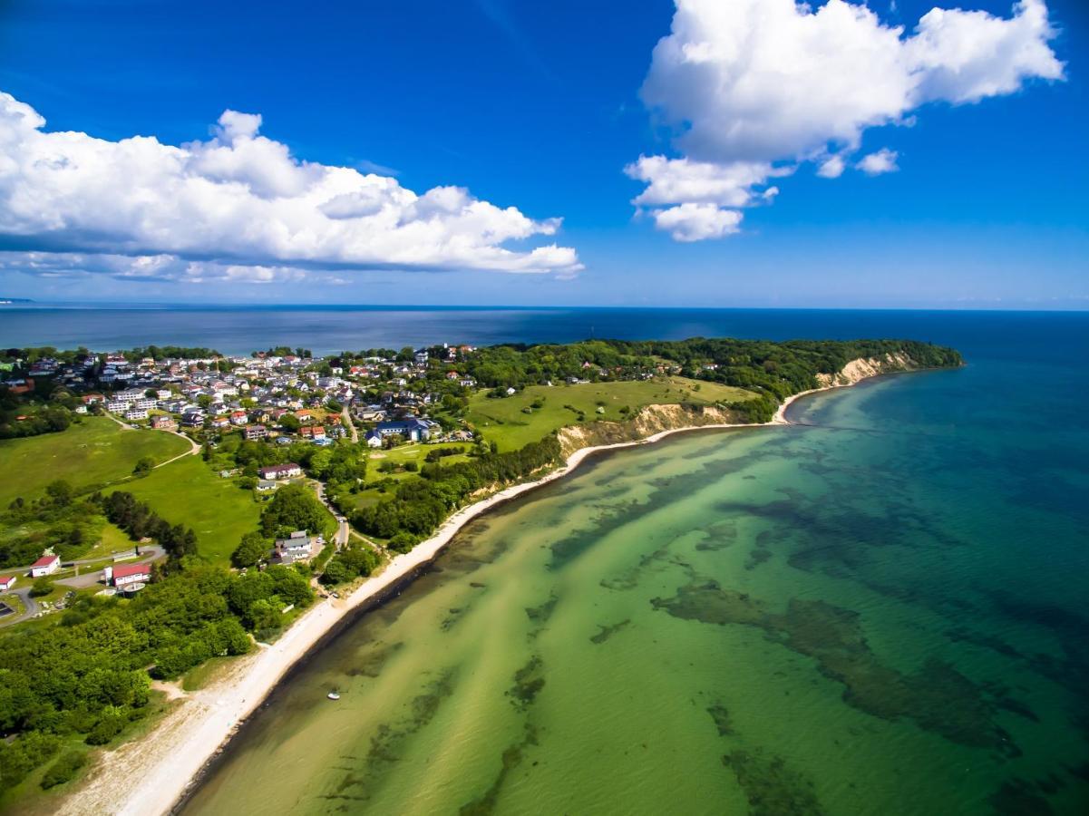 Strandhaus Ruegen - Meerblick, Sauna, Kamin & Whirlpool Бабе Экстерьер фото